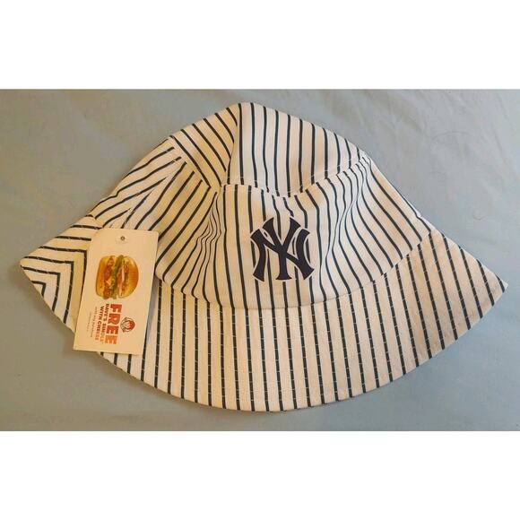 Unbranded Other - New York Yankees Pinstripe Bucket Hat Wendys Cap Sun Beach SGA 6/18/2025 NWT